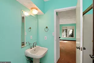 6320 Windpatterns Trail, Fairfax Station, VA 22039 - Photo 19