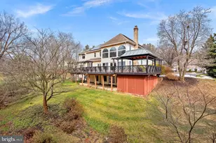 10317 Brittenford Dr, Vienna, VA 22182 - Photo 37