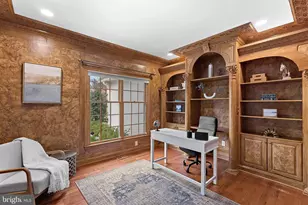 10317 Brittenford Dr, Vienna, VA 22182 - Photo 3