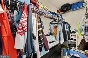 1887 Crescent Park Dr, Reston, VA 20190 - Photo 25