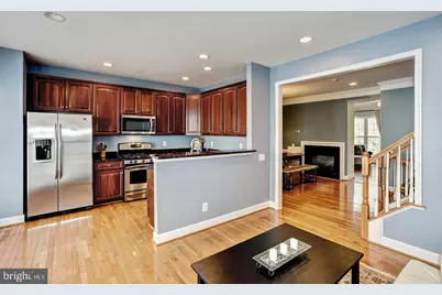 2411 Huntington Park Drive, Alexandria, VA 22303 - Photo 17