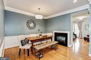 2411 Huntington Park Dr, Alexandria, VA 22303 - Photo 9