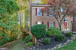 9801 Burke Pond Ln, Burke, VA 22015 - Photo 1