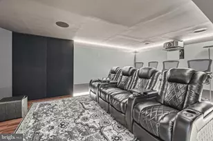 7321 Masonville Dr, Annandale, VA 22003 - Photo 31