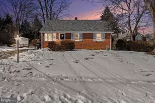 1828 Olmstead Dr, Falls Church, VA 22043 - Photo 3