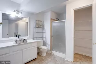 5809 Waterdale Ct, Centreville, VA 20121 - Photo 17