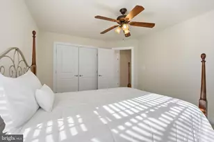 8015 Reserve Way, Vienna, VA 22182 - Photo 31