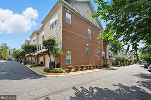 8015 Reserve Way, Vienna, VA 22182 - Photo 45