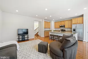 8015 Reserve Way, Vienna, VA 22182 - Photo 31