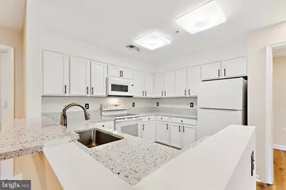 11328 Westbrook Mill Lane #304, Fairfax, VA 22030 - Photo 13