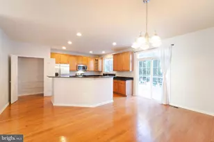 4631 Carisbrooke Ln, Fairfax, VA 22030 - Photo 23