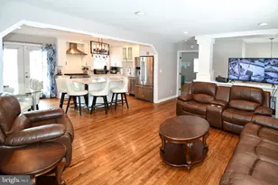 6819 Lavant Dr, Springfield, VA 22152 - Photo 13