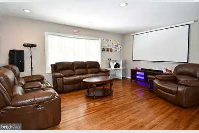 6819 Lavant Drive, Springfield, VA 22152 - Photo 3