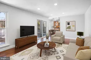 8217 Bayberry Ridge Rd, Fairfax Station, VA 22039 - Photo 11