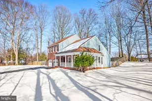 8217 Bayberry Ridge Rd, Fairfax Station, VA 22039 - Photo 3