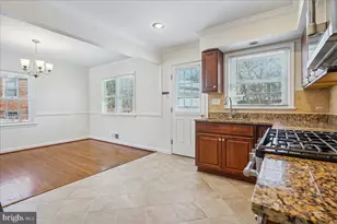 7039 Calamo St, Springfield, VA 22150 - Photo 11