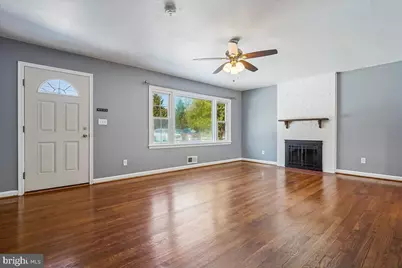 7039 Calamo Street, Springfield, VA 22150 - Photo 5