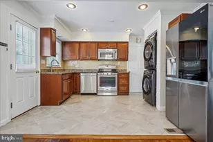 7039 Calamo St, Springfield, VA 22150 - Photo 13