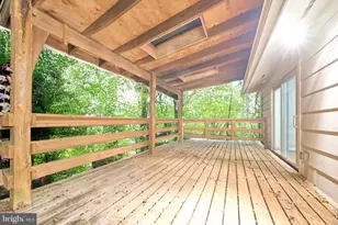 9116 Hamilton Dr, Fairfax, VA 22031 - Photo 17