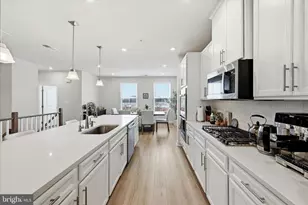 14447 Albemarle Point Pl, Chantilly, VA 20151 - Photo 5