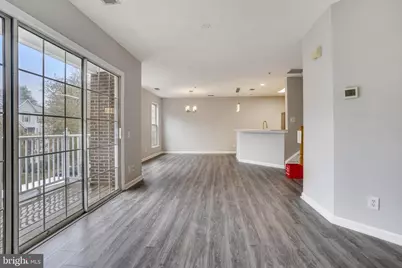 12631 Fair Crest Ct #303, Fairfax, VA 22033 - Photo 7