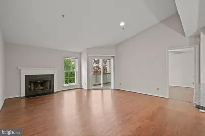 1504 Lincoln Way #411, McLean, VA 22102 - Photo 3