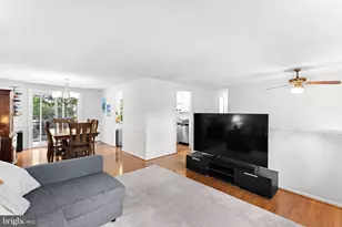 12747 Kinship Dr, Herndon, VA 20171 - Photo 9