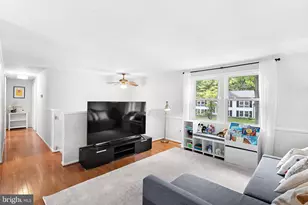 12747 Kinship Dr, Herndon, VA 20171 - Photo 7