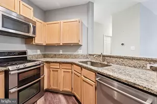 4405 Sedgehurst Dr, Fairfax, VA 22033 - Photo 5