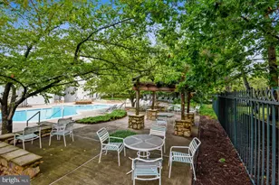 4405 Sedgehurst Dr, Fairfax, VA 22033 - Photo 31