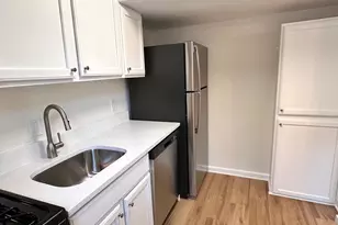 6608 E Wakefield Dr, Alexandria, VA 22307 - Photo 5