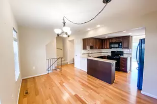 9628 Lindenbrook St, Fairfax, VA 22031 - Photo 5