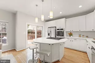 11625 Fairfax Commons Dr, Fairfax, VA 22030 - Photo 13