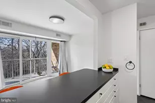 8000 Le Havre Pl, Falls Church, VA 22042 - Photo 9