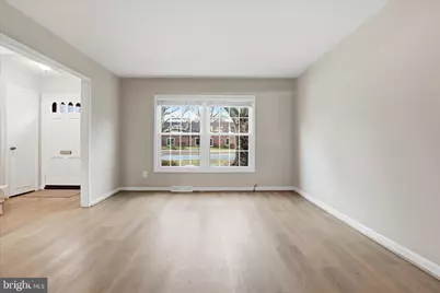 8209 Carrleigh Parkway, Springfield, VA 22152 - Photo 5