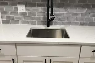 8917 Old Courthouse Rd, Vienna, VA 22182 - Photo 3