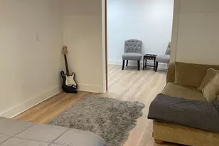 8917 Old Courthouse Rd, Vienna, VA 22182 - Photo 9