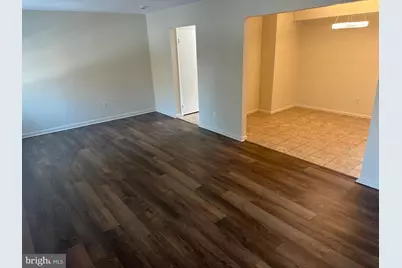 8146 Larkin Lane, Vienna, VA 22182 - Photo 7