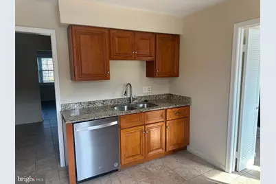 8146 Larkin Lane, Vienna, VA 22182 - Photo 3