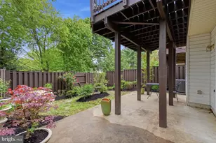 6001 Keble Dr, Alexandria, VA 22315 - Photo 37