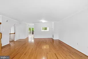 6001 Keble Dr, Alexandria, VA 22315 - Photo 11