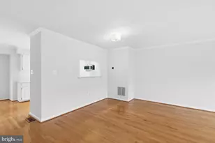 6001 Keble Dr, Alexandria, VA 22315 - Photo 7