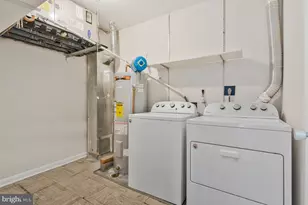 2005 Wethersfield Ct, Reston, VA 20191 - Photo 35