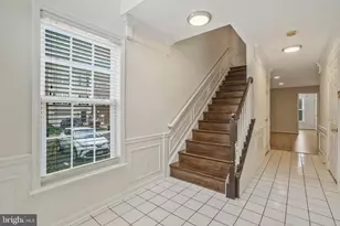 6340 Walking Ln, Alexandria, VA 22312 - Photo 3