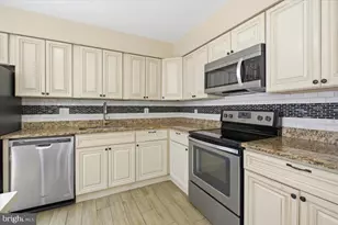 14187 Royal Oak Ln, Centreville, VA 20120 - Photo 13