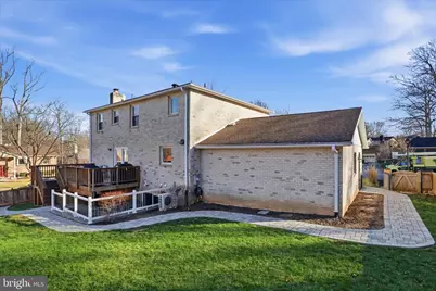 9712 Klimt Court, Burke, VA 22015 - Photo 5