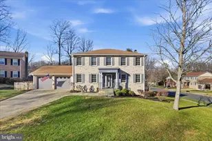 9712 Klimt Ct, Burke, VA 22015 - Photo 13