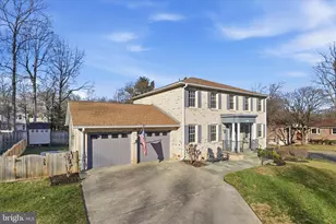 9712 Klimt Ct, Burke, VA 22015 - Photo 3