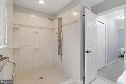 9712 Klimt Court, Burke, VA 22015 - Photo 27