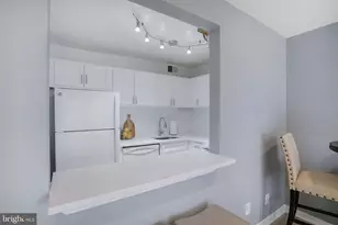 3100 S Manchester St, Falls Church, VA 22044 - Photo 5